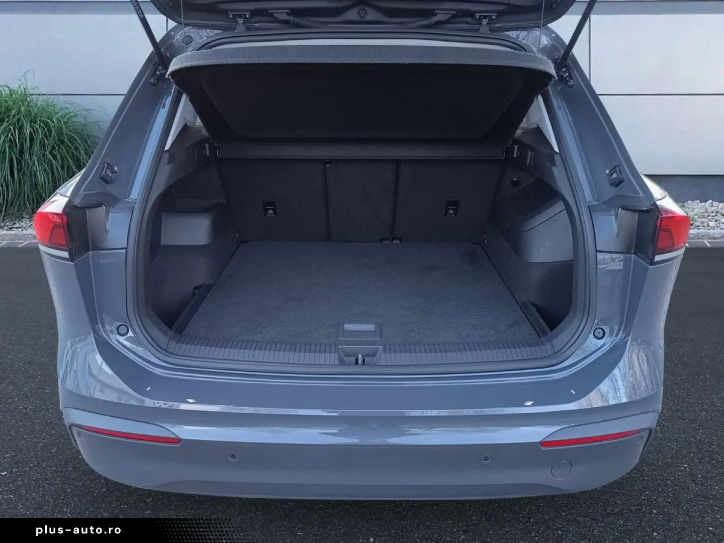 VW Tiguan 1.5 eTSI Life DSG Navi LED Kamera Sitzhei