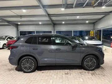 VW Tiguan 1.5 eTSI DSG ACC LED RFK SHZ LHZ Navi