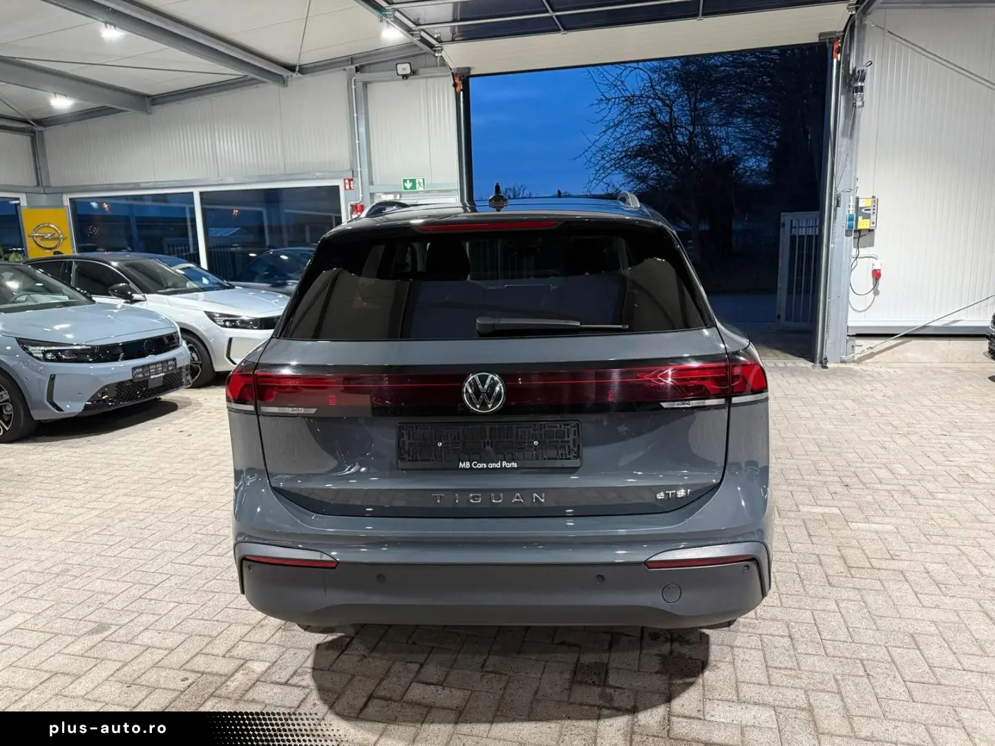 VW Tiguan 1.5 eTSI DSG ACC LED RFK SHZ LHZ Navi