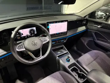 VW Tiguan 1.5 eTSI DSG ACC LED RFK SHZ LHZ Navi