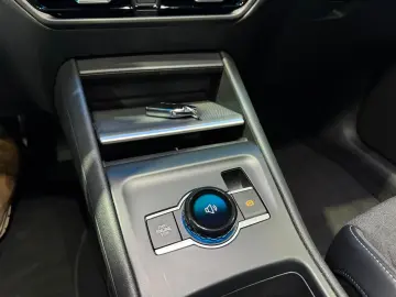 VW Tiguan 1.5 eTSI DSG ACC LED RFK SHZ LHZ Navi