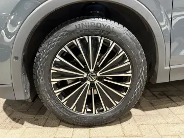 VW Tiguan 1.5 eTSI DSG ACC LED RFK SHZ LHZ Navi