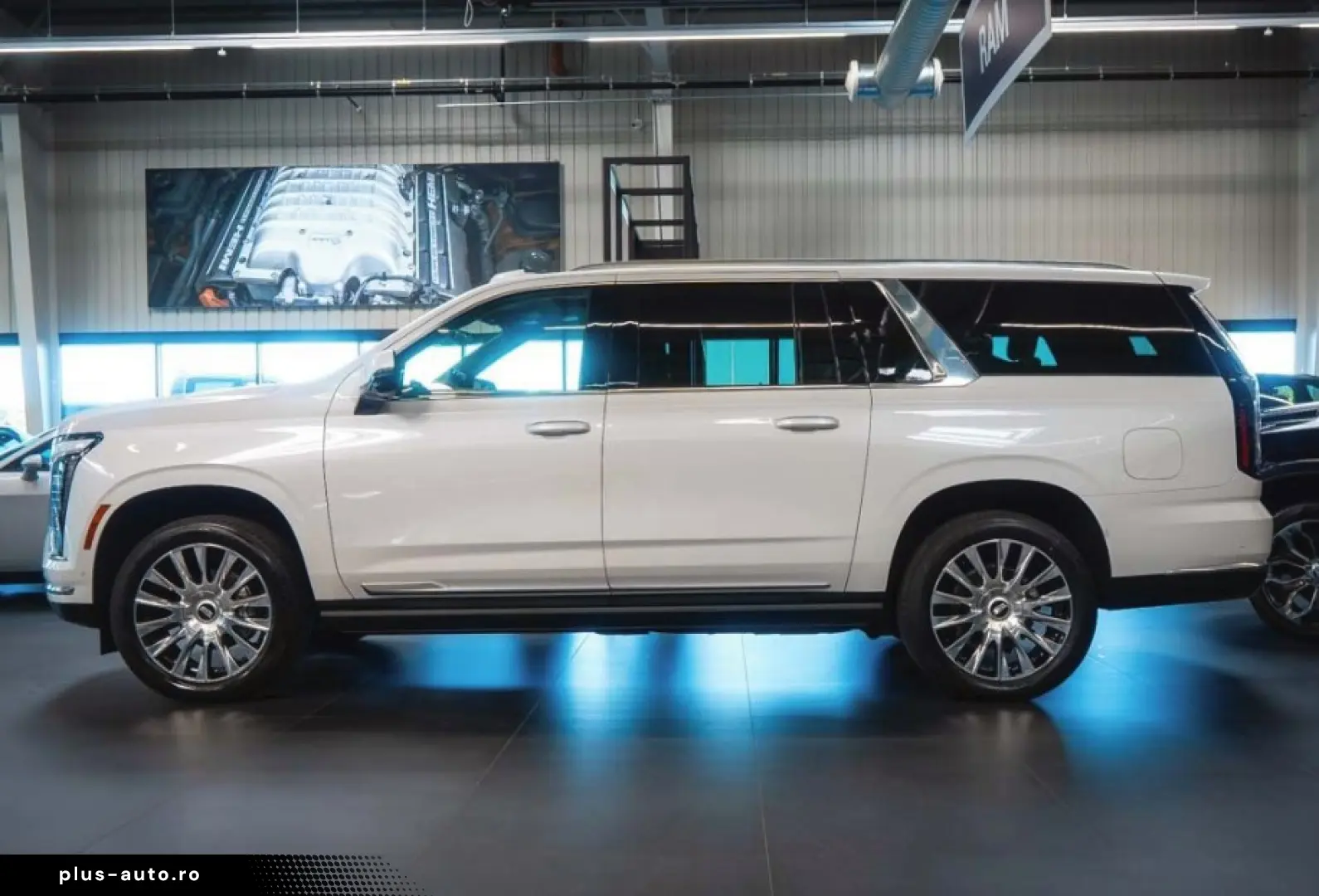 Cadillac Escalade ESV 6.2L Premium Lux Platinum MY 2026