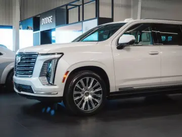 Cadillac Escalade ESV 6.2L Premium Lux Platinum MY 2026