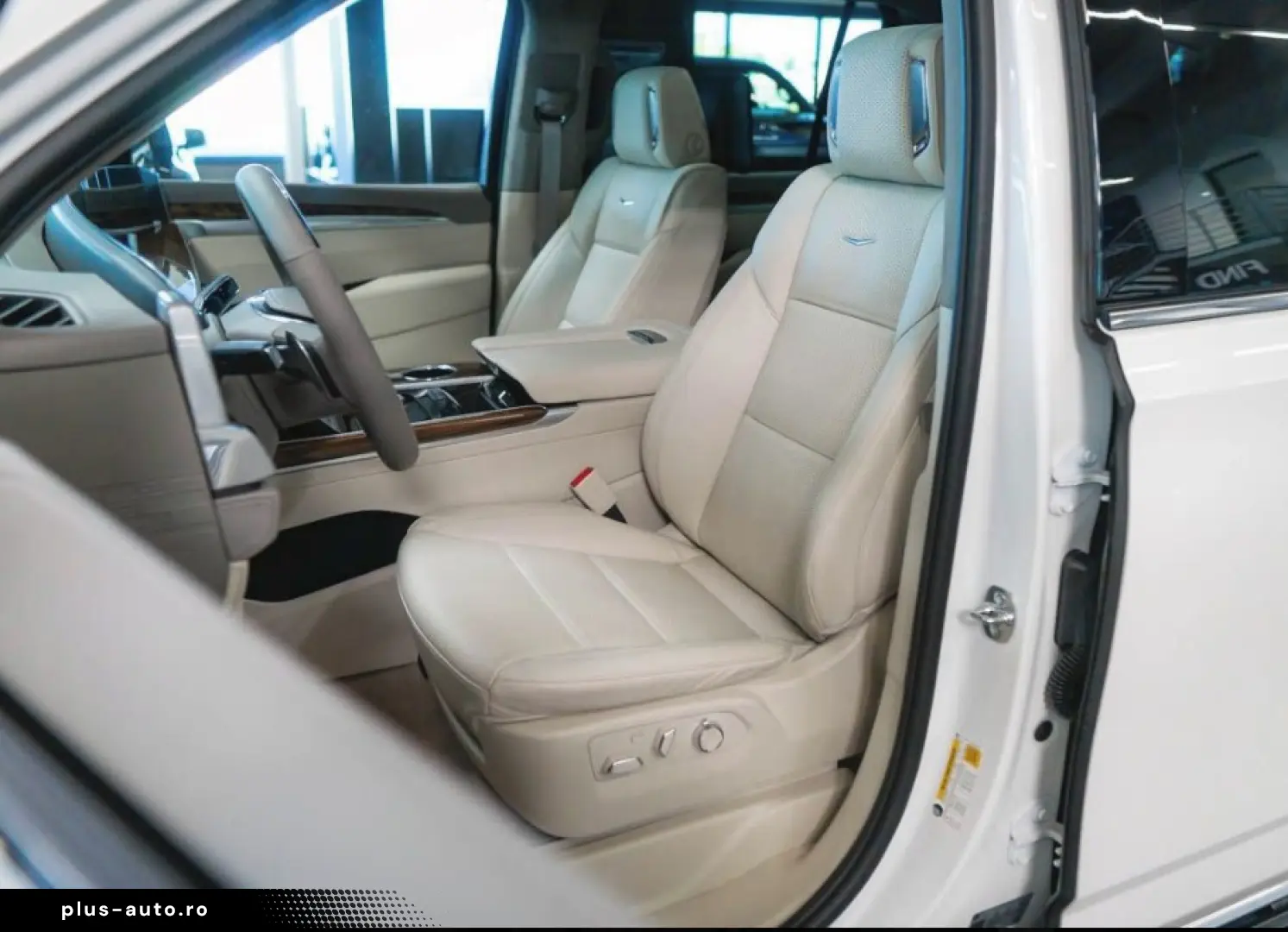 Cadillac Escalade ESV 6.2L Premium Lux Platinum MY 2026