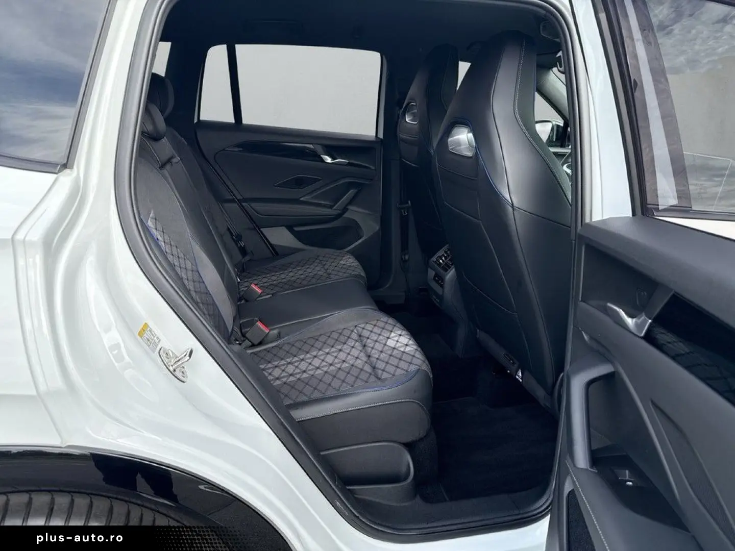 VW Tiguan 1.5 eTSI DSG R-Line LED ACC PDC