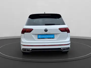 VW Tiguan 1.5 TSI R-Line  DSG MATRIX NAVI KLIMA LM