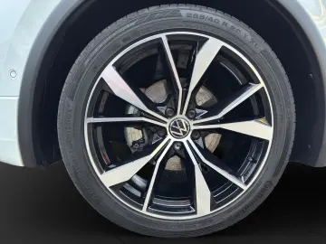 VW Tiguan 1.5 TSI R-Line  DSG MATRIX NAVI KLIMA LM