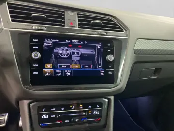 VW Tiguan 1.5 TSI R-Line  DSG MATRIX NAVI KLIMA LM