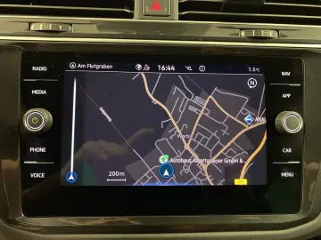 VW Tiguan 1.5 TSI R-Line  DSG MATRIX NAVI KLIMA LM