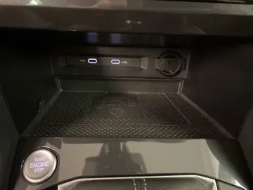 VW Tiguan 1.5 TSI R-Line  DSG MATRIX NAVI KLIMA LM