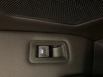 VW Tiguan 1.5 TSI R-Line  DSG MATRIX NAVI KLIMA LM