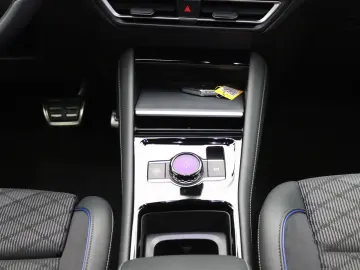 VW Tiguan R-Line 1.5eTSI DSG   Navi  ParkAssi  LED