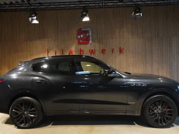 MASERATI Levante Gransport SQ4  U-Frei Pano 1.Hd N.Mod