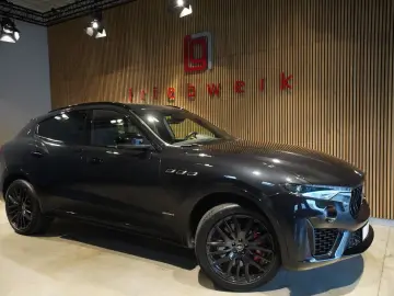 MASERATI Levante Gransport SQ4  U-Frei Pano 1.Hd N.Mod