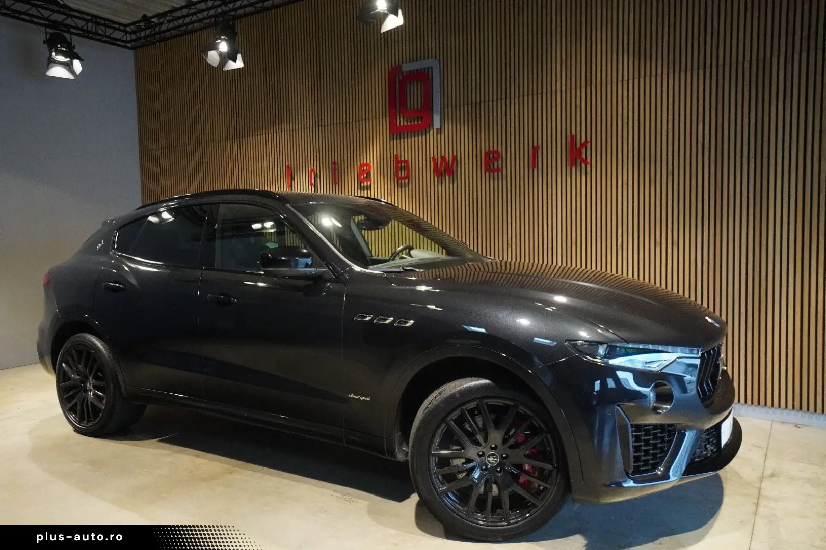 MASERATI Levante Gransport SQ4  U-Frei Pano 1.Hd N.Mod