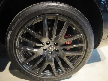 MASERATI Levante Gransport SQ4  U-Frei Pano 1.Hd N.Mod