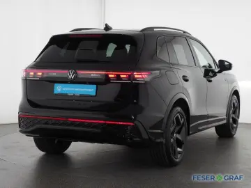 VW Tiguan 2.0TDI R-Line BlackStyle DSG Matrix 19`