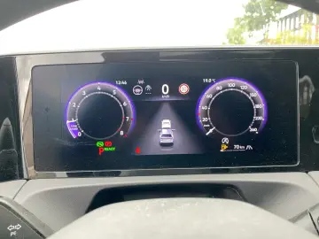 VW Tiguan R-Line 1.5 TSI DSG Navi ACC Pano Matrix