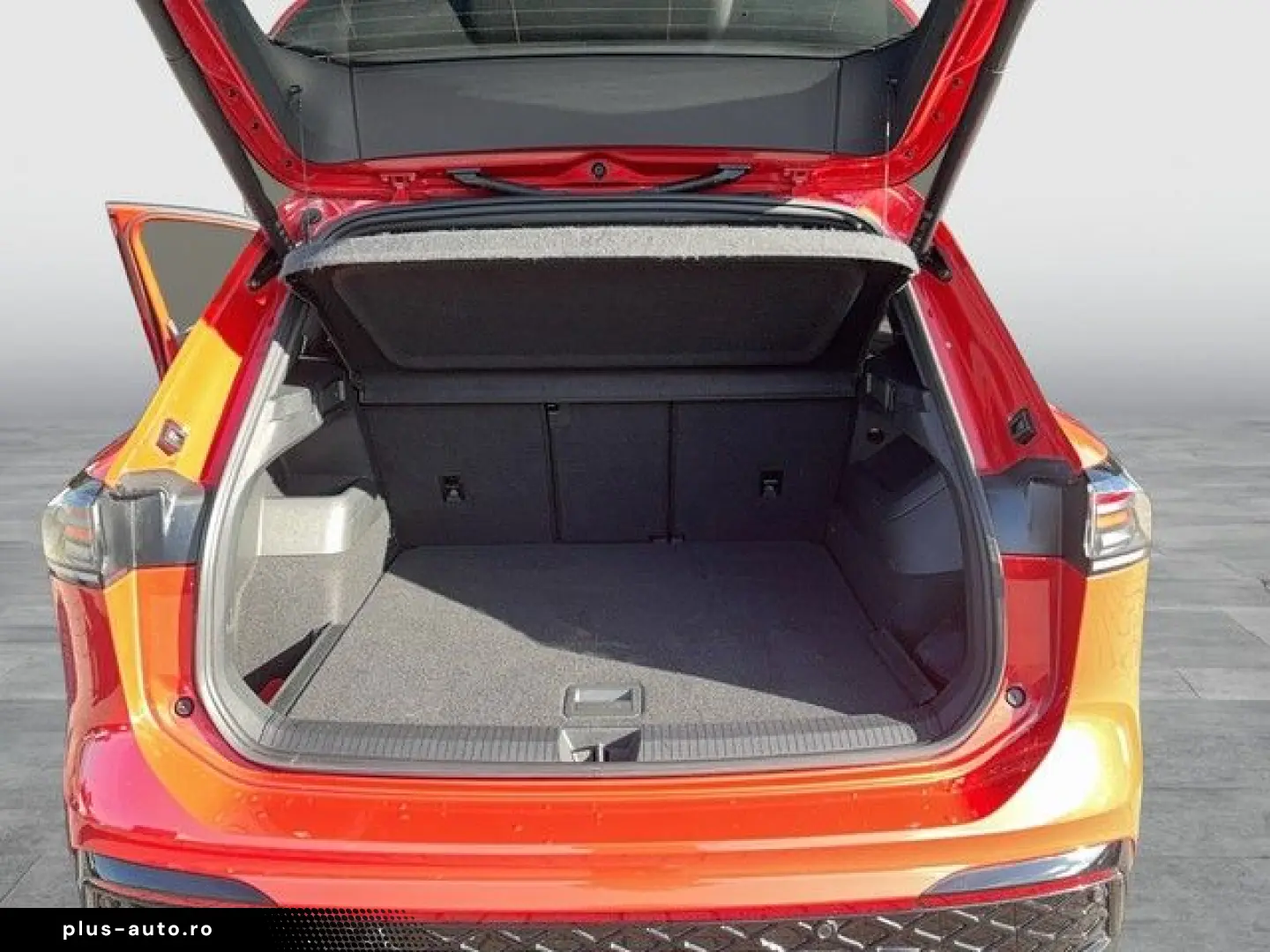 VW Tiguan  2.0 TDI   DSG R-Line LED NAVI SHZ KAMERA