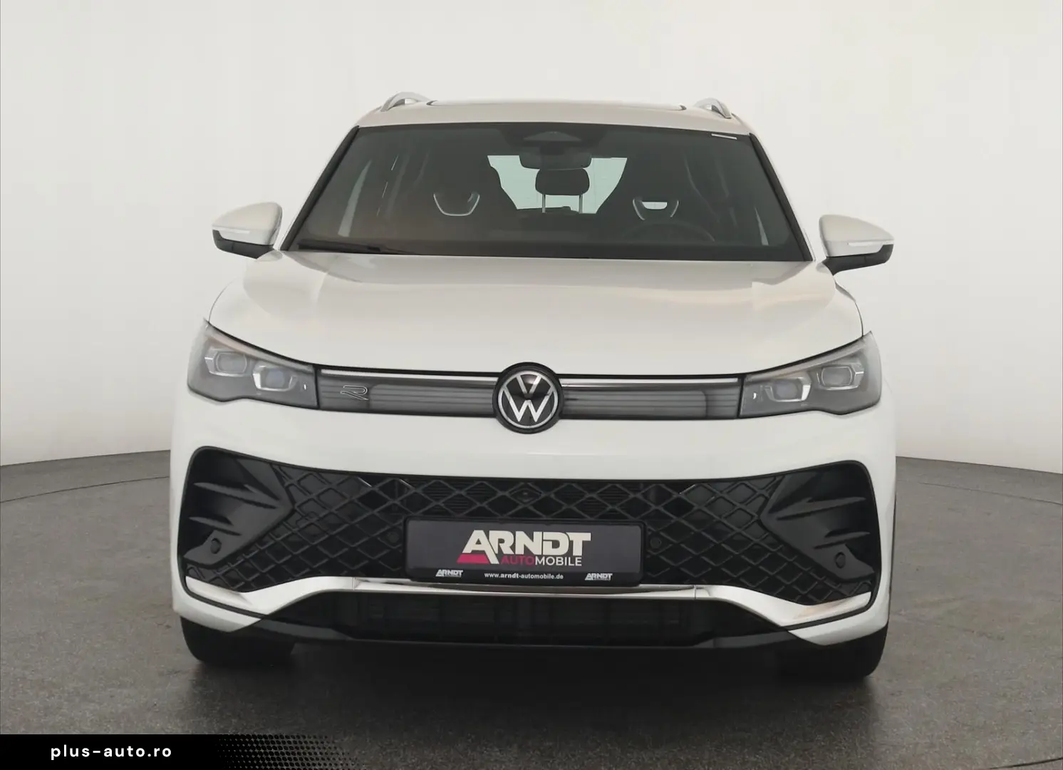 VW Tiguan 1.5 eTSI DSG R-Line IQ Pano Navi ACC 360