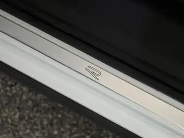 VW Tiguan 1.5 eTSI DSG R-Line IQ Pano Navi ACC 360