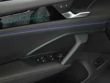 VW Tiguan 1.5 eTSI DSG R-Line IQ Pano Navi ACC 360