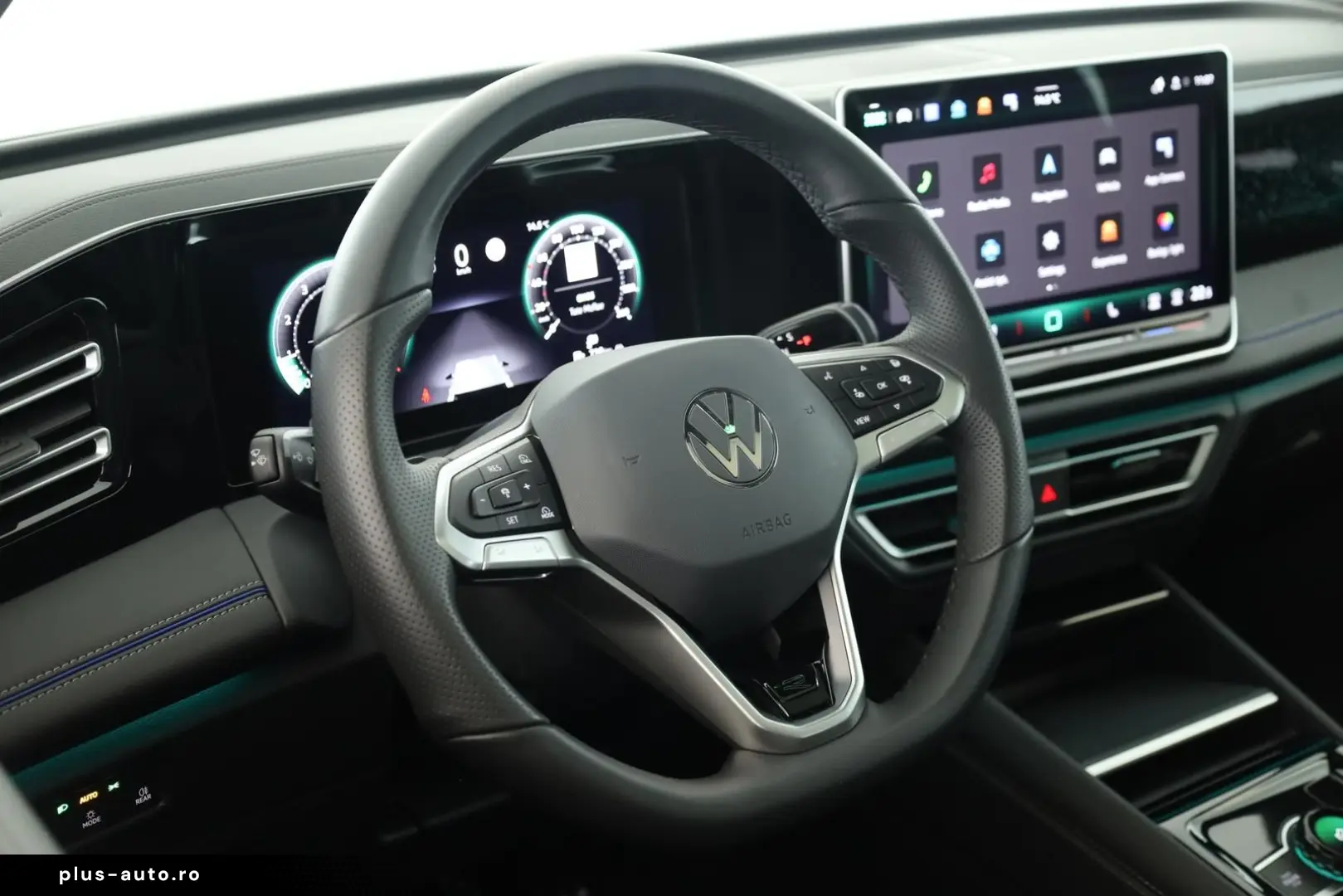 VW Tiguan 1.5 eTSI DSG R-Line IQ Pano Navi ACC 360