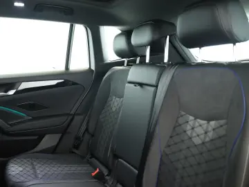 VW Tiguan 1.5 eTSI DSG R-Line IQ Pano Navi ACC 360