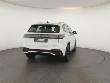 VW Tiguan 1.5 eTSI DSG R-Line IQ Pano Navi ACC 360