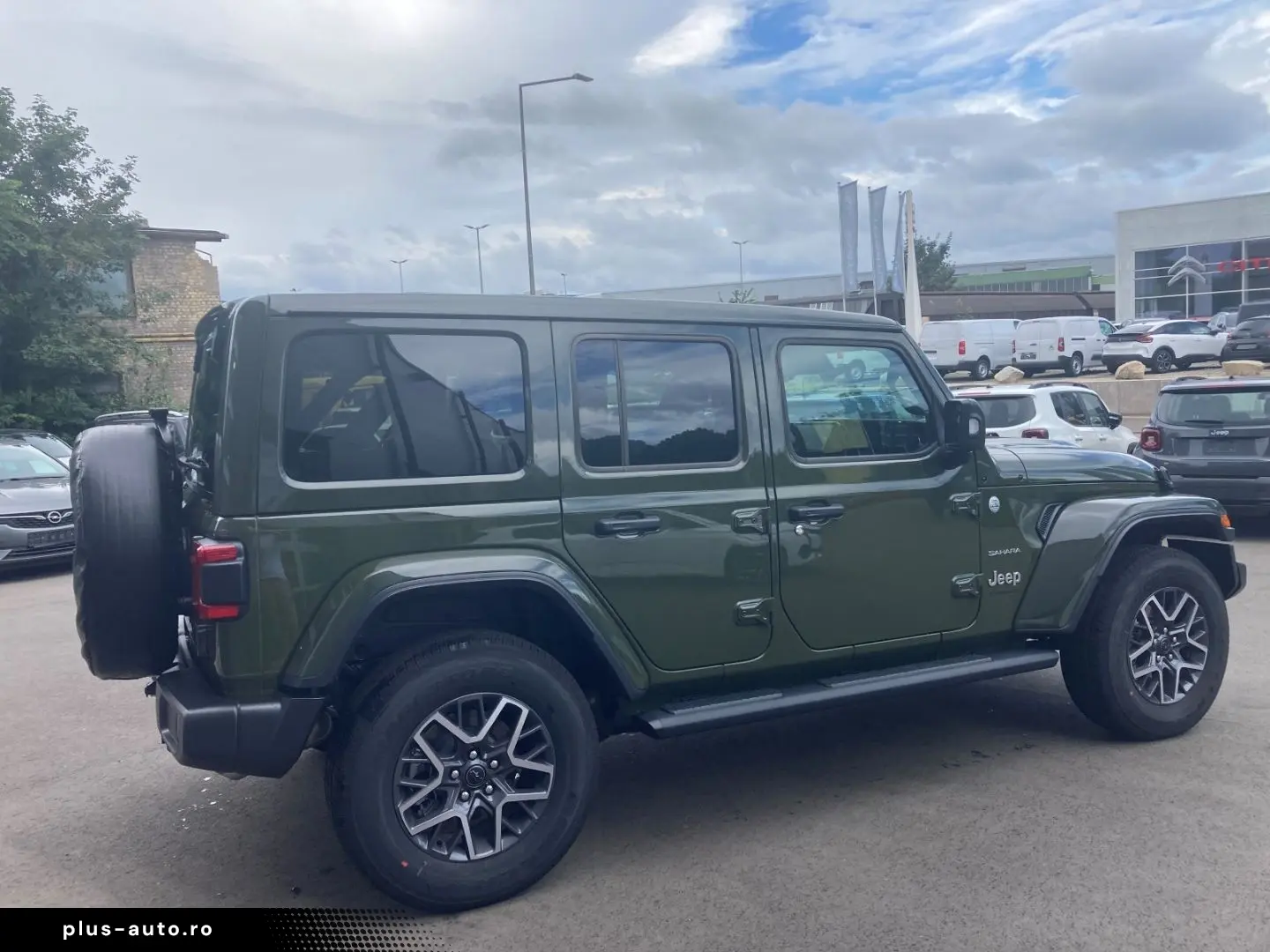 JEEP Wrangler Unlimited Sahara 2.0 T-GDI   SKY ONE  N