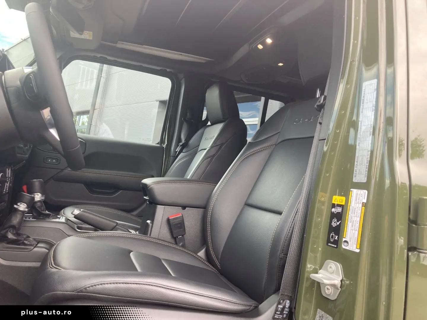 JEEP Wrangler Unlimited Sahara 2.0 T-GDI   SKY ONE  N