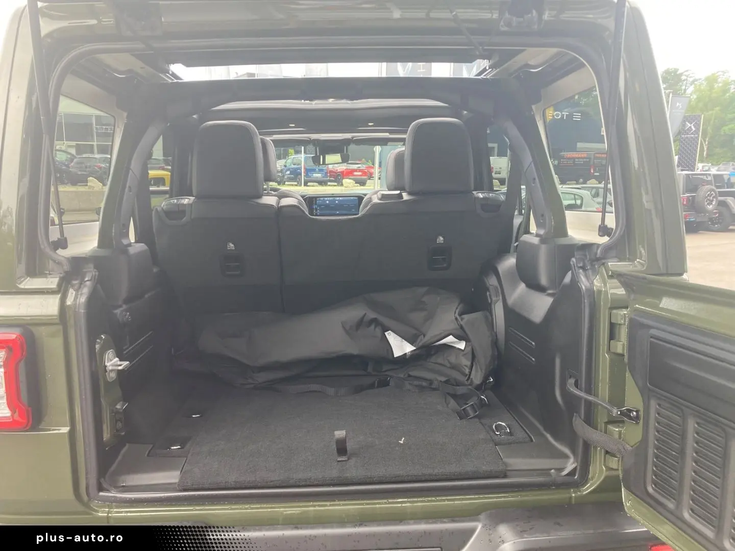 JEEP Wrangler Unlimited Sahara 2.0 T-GDI   SKY ONE  N