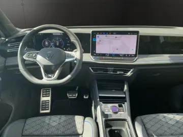 VW Tiguan 2.0 TDI R-Line 4M DSG AHK Matrix Sthzg.