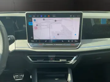 VW Tiguan 2.0 TDI R-Line 4M DSG AHK Matrix Sthzg.