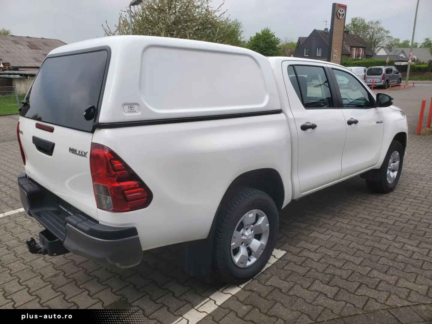 TOYOTA HiLux 4x4 Double Cab Standheizung AHK Hardtop