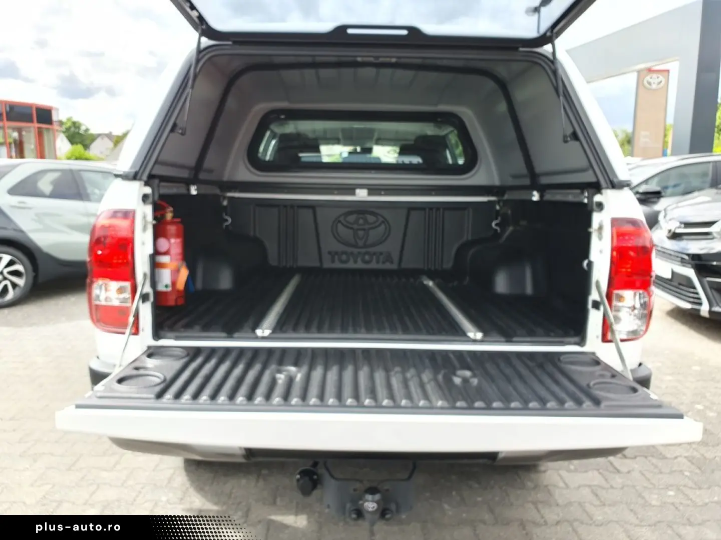 TOYOTA HiLux 4x4 Double Cab Standheizung AHK Hardtop