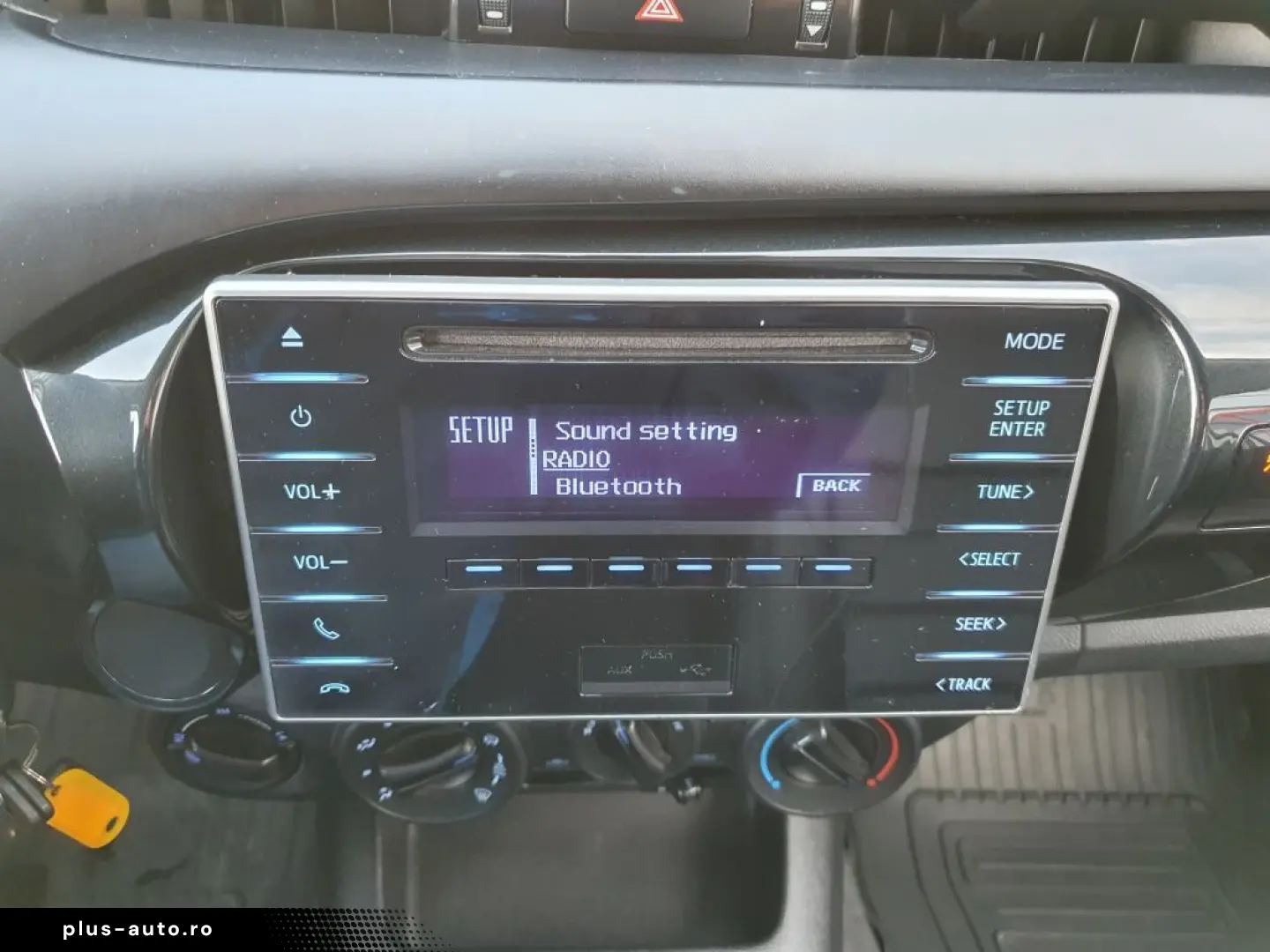 TOYOTA HiLux 4x4 Double Cab Standheizung AHK Hardtop