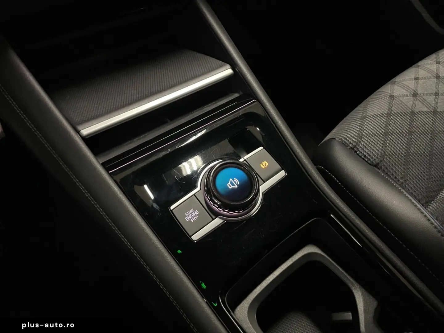 VW Tiguan 2.0 TSI 4Motion R-Line  DSG ACC NAVI LM