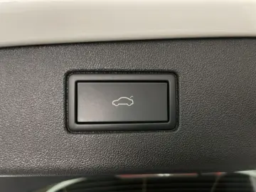 VW Tiguan 2.0 TSI 4Motion R-Line  DSG ACC NAVI LM