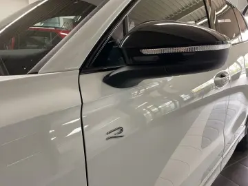 VW Tiguan 2.0 TSI 4Motion R-Line  DSG ACC NAVI LM