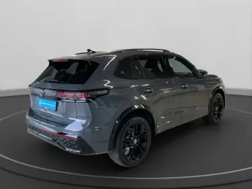 VW Tiguan 2.0 TDI 4Motion R-Line  DSG NAVI ACC DAB