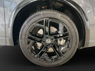 VW Tiguan 2.0 TDI 4Motion R-Line  DSG NAVI ACC DAB