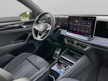 VW Tiguan 2.0 TDI 4Motion R-Line  DSG NAVI ACC DAB