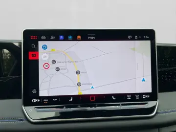 VW Tiguan 2.0 TDI 4Motion R-Line  DSG NAVI ACC DAB