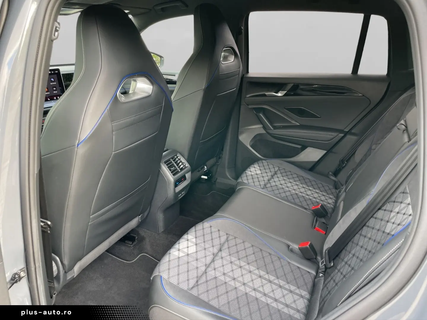 VW Tiguan 2.0 TDI 4Motion R-Line  DSG NAVI ACC DAB