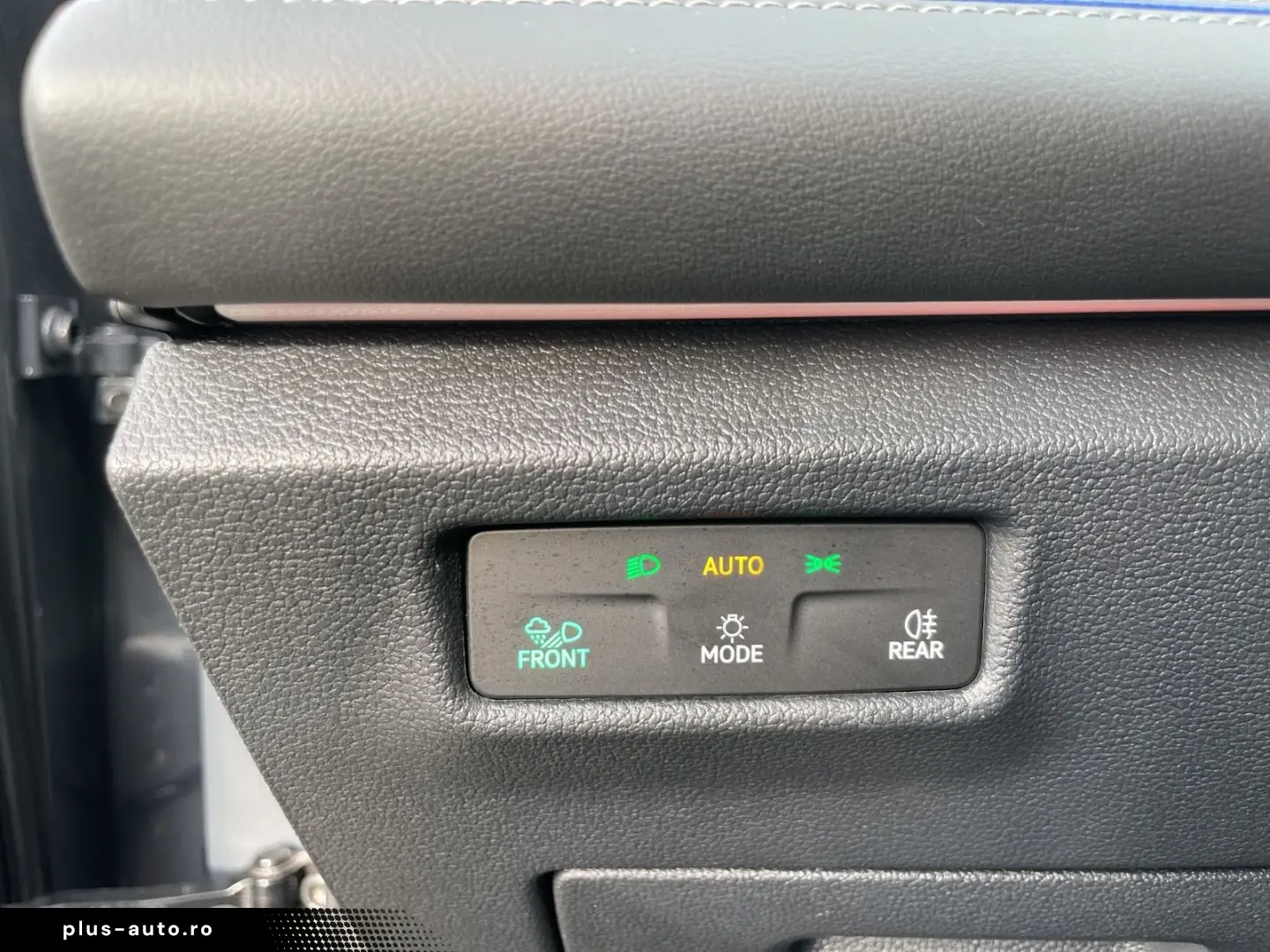 VW Tiguan 2.0 TDI 4Motion R-Line  DSG NAVI ACC DAB