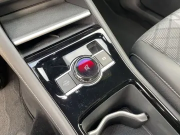 VW Tiguan 2.0 TDI 4Motion R-Line  DSG NAVI ACC DAB