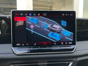 VW Tiguan 2.0 TDI 4Motion R-Line  DSG NAVI ACC DAB