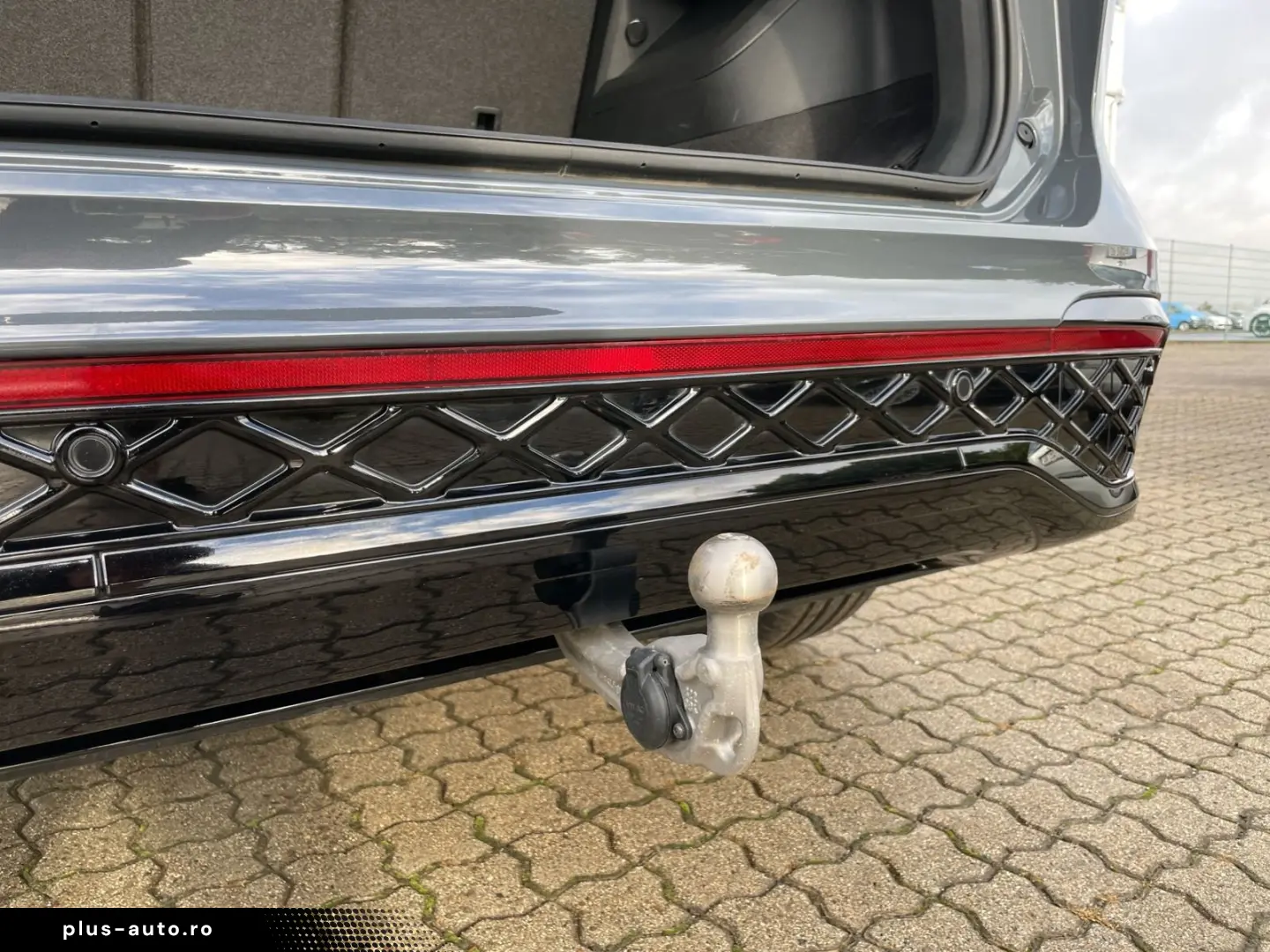 VW Tiguan 2.0 TDI 4Motion R-Line  DSG NAVI ACC DAB